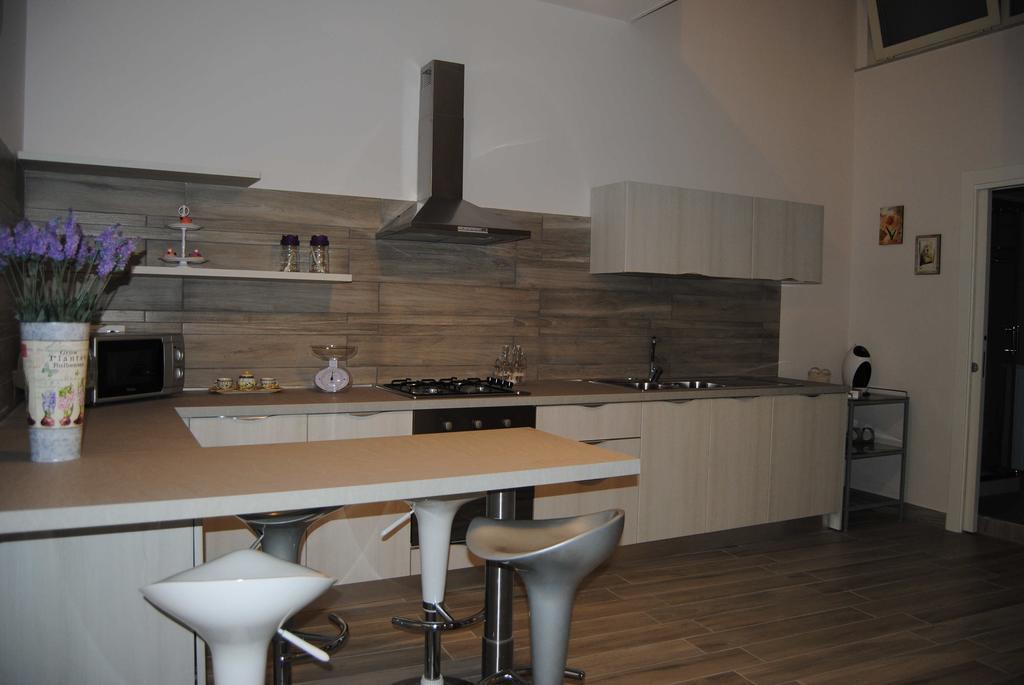 Le Bon Bon Apartment Наполи Екстериор снимка